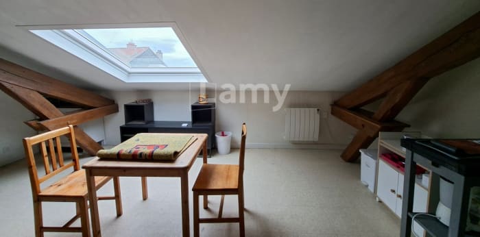 Image 3 sur 11 - Appartement  ·  Location · Clermont Ferrand (63000) · 1 pièce · 17m²