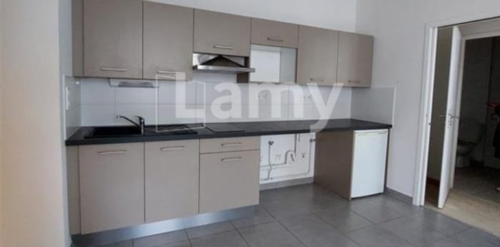 Image 1 sur 4 - Appartement  ·  Location · Nantes (44000) · 2 pièces · 40m²