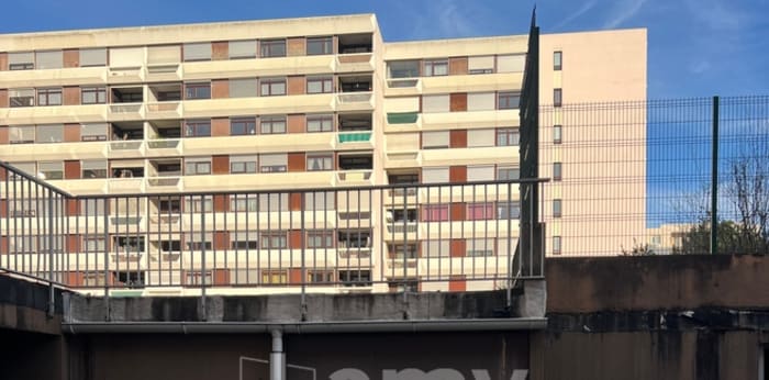 Image 1 sur 5 - Parking/box  ·  Location · Lyon (69003) · 9m²
