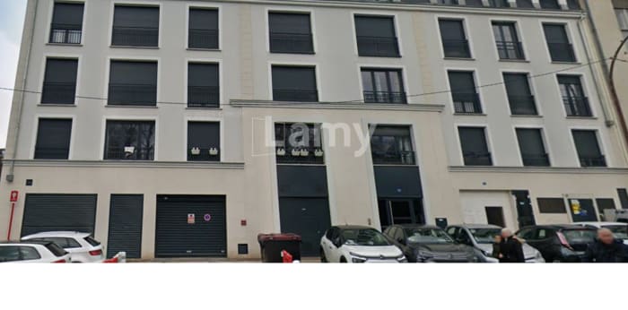 Image 1 sur 1 - Parking/box  ·  Location · Juvisy Sur Orge (91260) · 1m²