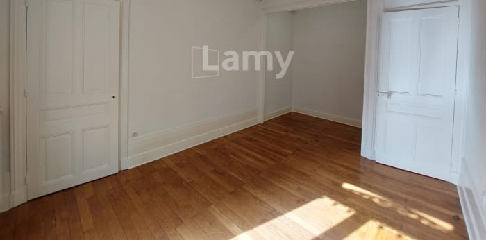 Image 5 sur 21 - Appartement  ·  Location · Grenoble (38000) · 4 pièces · 74m²
