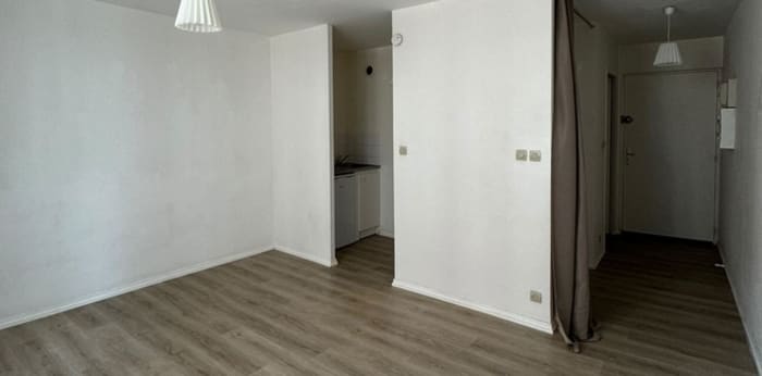 Image 5 sur 9 - Appartement  ·  Location · Voiron (38500) · 1 pièce · 27m²