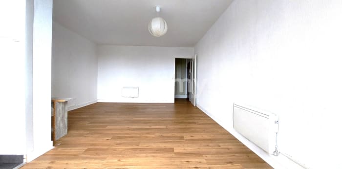 Image 1 sur 9 - Appartement  ·  Location · Limoges (87100) · 1 pièce · 38m²
