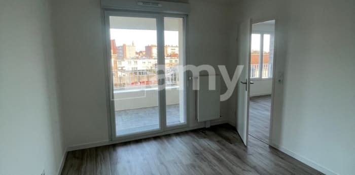 Image 2 sur 8 - Appartement  ·  Location · Lille (59160) · 2 pièces · 47m²