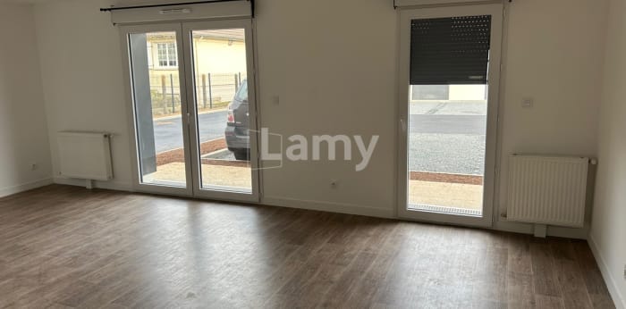 Image 2 sur 5 - Appartement  ·  Location · Poitiers (86000) · 1 pièce · 34m²