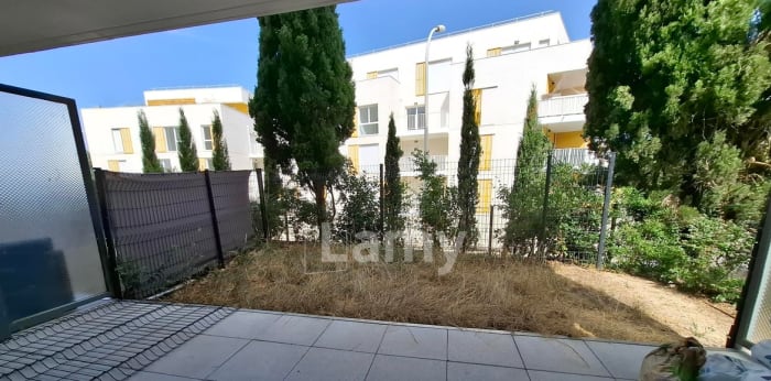Image 9 sur 10 - Appartement  ·  Location · Marseille (13013) · 2 pièces · 42m²