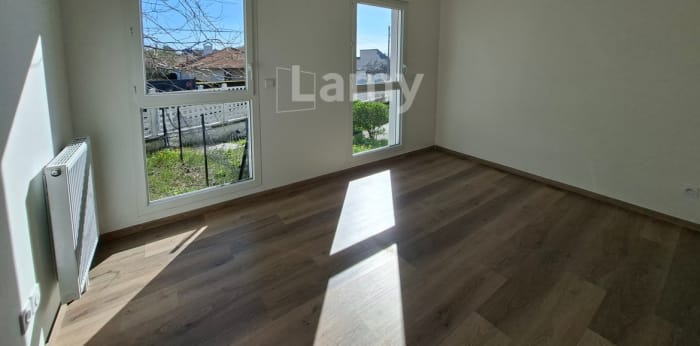 Image 11 sur 12 - Appartement  ·  Location · Clermont Ferrand (63100) · 4 pièces · 83m²