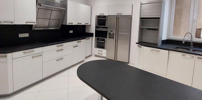 Image 1 sur 8 - Appartement  ·  Location · Belfort (90000) · 6 pièces · 200m²
