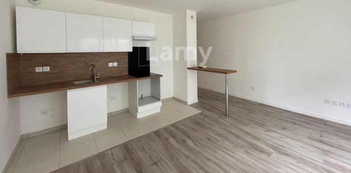 Image 1 sur 9 - Appartement  ·  Location · Lille (59160) · 2 pièces · 46m²