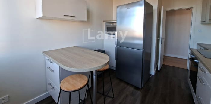 Image 2 sur 12 - Appartement  ·  Location · Clermont Ferrand (63000) · 101m²