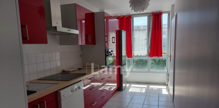 Image 2 sur 13 - Appartement  ·  Location · Compiegne (60200) · 3 pièces · 73m²