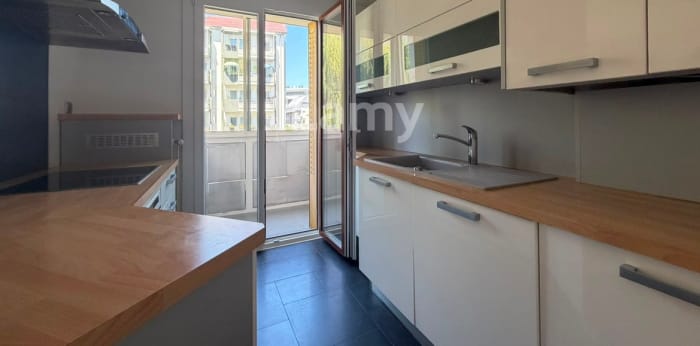 Image 6 sur 10 - Appartement  ·  Location · Annecy (74000) · 4 pièces · 85m²