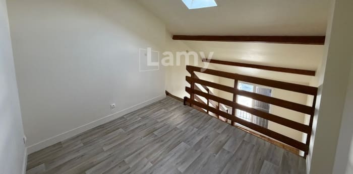 Image 7 sur 9 - Appartement  ·  Location · Creil (60100) · 1 pièce · 23m²