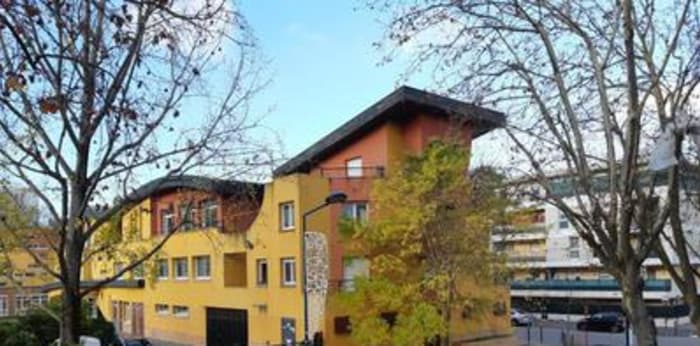 Image 2 sur 8 - Appartement  ·  Location · Pantin (93500) · 5 pièces · 111m²
