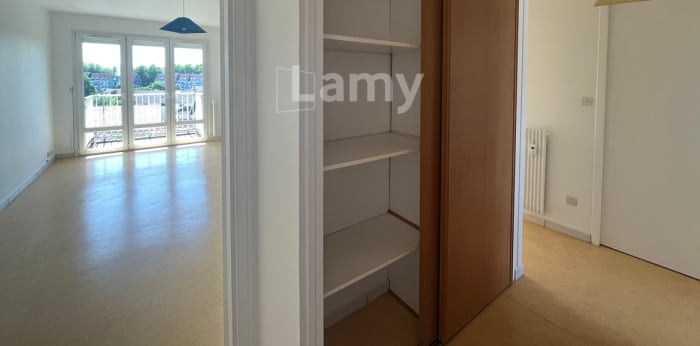 Image 6 sur 24 - Appartement  ·  Location · Dijon (21000) · 3 pièces · 71m²
