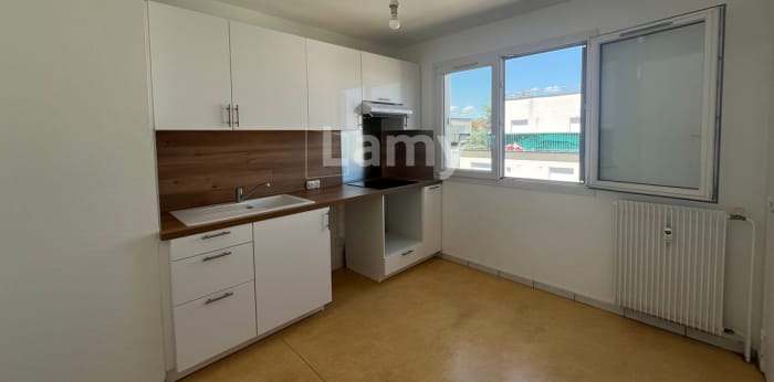 Image 16 sur 24 - Appartement  ·  Location · Dijon (21000) · 3 pièces · 71m²