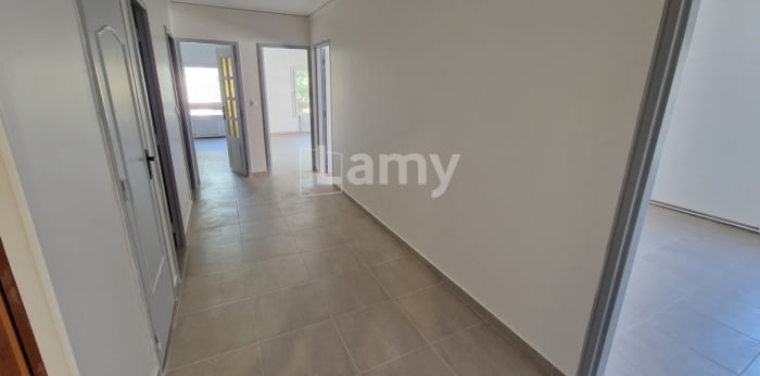 Image 6 sur 10 - Appartement  ·  Location · Auxerre (89000) · 4 pièces · 87m²