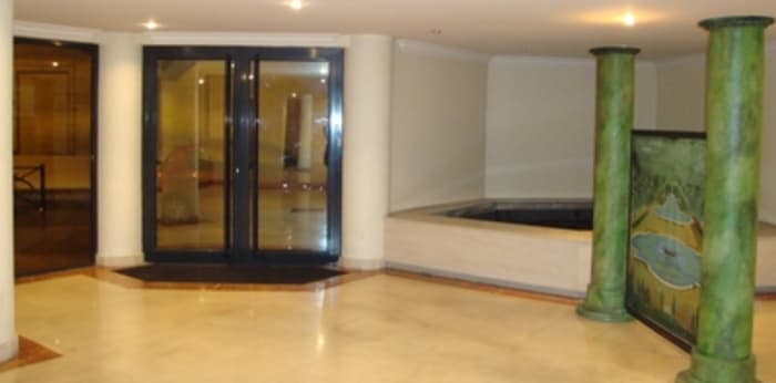 Image 2 sur 2 - Appartement  ·  Location · Bordeaux (33000) · 2 pièces · 49m²