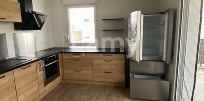 Image 1 sur 11 - Appartement  ·  Location · Villenave D Ornon (33140) · 2 pièces · 43m²