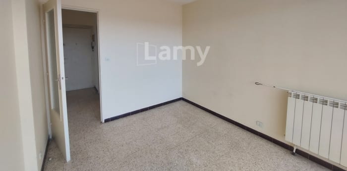 Image 1 sur 14 - Appartement  ·  Location · Nimes (30000) · 2 pièces · 35m²