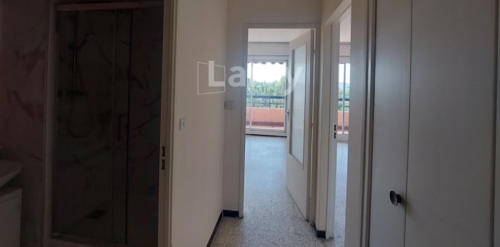 Image 10 sur 14 - Appartement  ·  Location · Nimes (30000) · 2 pièces · 35m²
