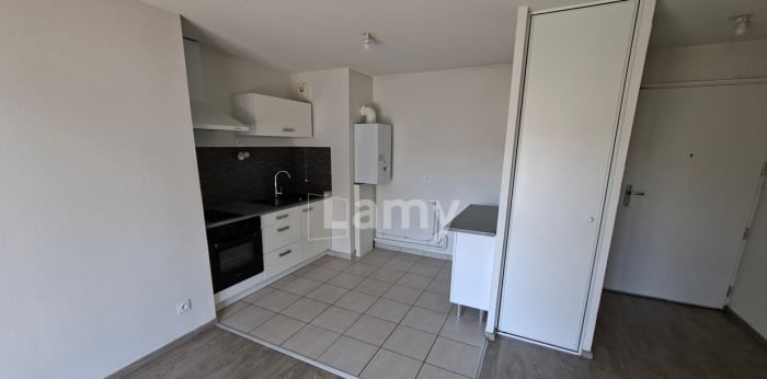 Image 4 sur 9 - Appartement  ·  Location · Clermont Ferrand (63000) · 2 pièces · 41m²