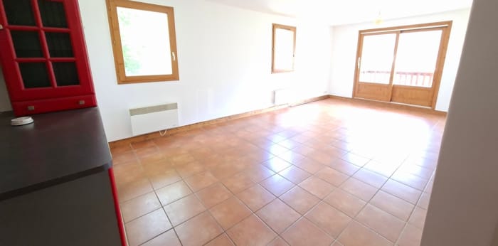 Image 4 sur 9 - Appartement  ·  Location · Champagny En Vanoise (73350) · 3 pièces · 75m²