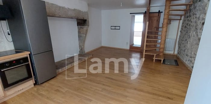Image 1 sur 13 - Maison/villa  ·  Location · Issoire (63500) · 5 pièces · 139m²