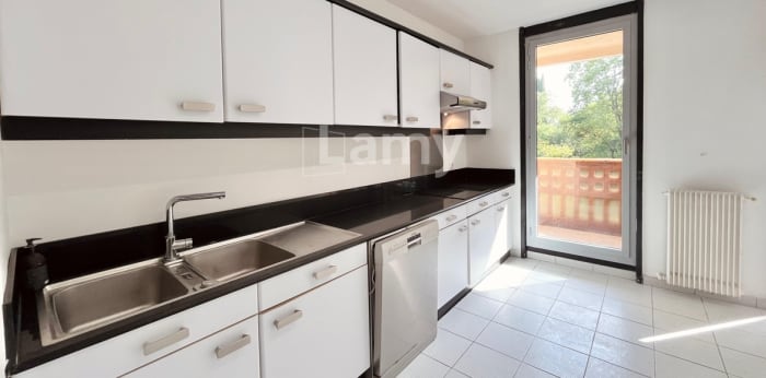 Image 3 sur 26 - Appartement  ·  Location · Aix En Provence (13100) · 4 pièces · 114m²