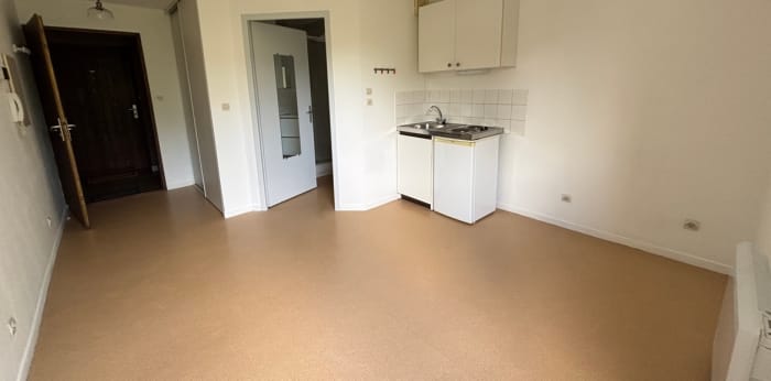 Image 9 sur 10 - Appartement  ·  Location · Dijon (21000) · 1 pièce · 18m²