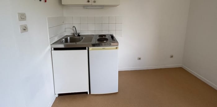 Image 6 sur 10 - Appartement  ·  Location · Dijon (21000) · 1 pièce · 18m²
