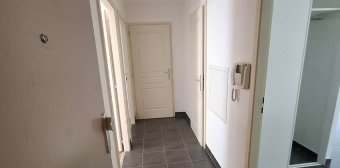 Image 2 sur 12 - Appartement  ·  Location · Sierentz (68510) · 3 pièces · 64m²