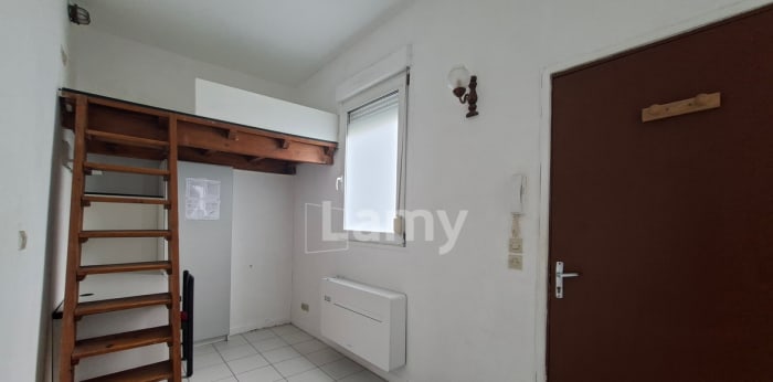 Image 2 sur 6 - Appartement  ·  Location · Reims (51100) · 1 pièce · 12m²