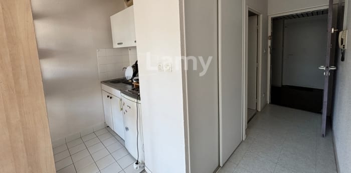 Image 11 sur 11 - Appartement  ·  Location · Dijon (21000) · 1 pièce · 21m²