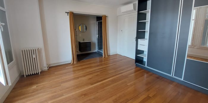 Image 19 sur 30 - Appartement  ·  Location · Agen (47000) · 3 pièces · 132m²