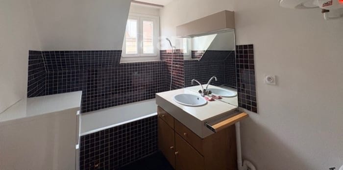 Image 7 sur 8 - Appartement  ·  Location · Besancon (25000) · 1 pièce · 31m²