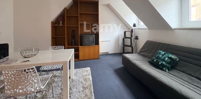 Image 2 sur 8 - Appartement  ·  Location · Besancon (25000) · 1 pièce · 31m²