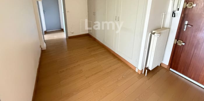 Image 11 sur 13 - Appartement  ·  Location · Montargis (45200) · 2 pièces · 57m²