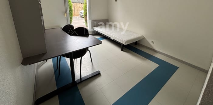 Image 1 sur 6 - Appartement  ·  Location · Dijon (21000) · 1 pièce · 18m²