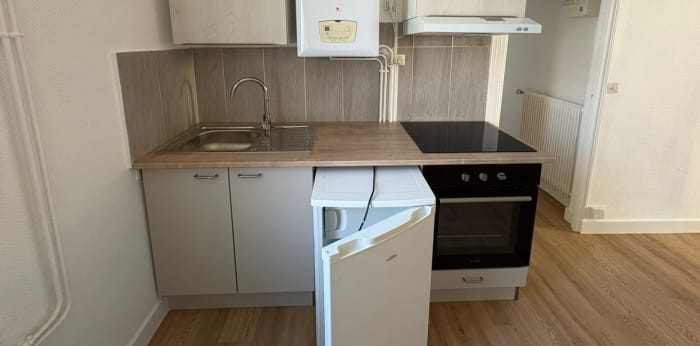 Image 2 sur 5 - Appartement  ·  Location · Reims (51100) · 2 pièces · 37m²