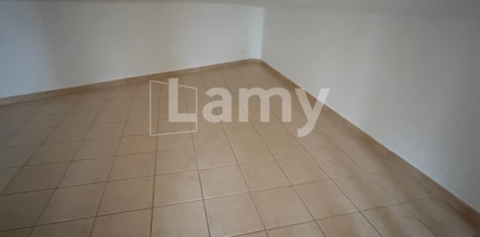 Image 15 sur 18 - Maison/villa  ·  Location · Piolenc (84420) · 5 pièces · 128m²