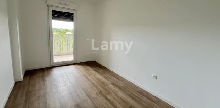 Image 7 sur 10 - Appartement  ·  Location · Chartres (28000) · 3 pièces · 67m²