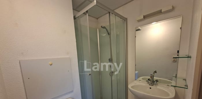 Image 4 sur 5 - Appartement  ·  Location · Reims (51100) · 1 pièce · 17m²