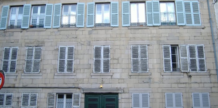 Image 2 sur 12 - Appartement  ·  Location · Lons Le Saunier (39000) · 1 pièce · 33m²