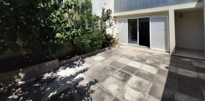 Image 12 sur 18 - Maison/villa  ·  Location · Marseille (13015) · 2 pièces · 49m²