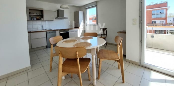 Image 11 sur 17 - Appartement  ·  Location · Toulouse (31200) · 3 pièces · 70m²