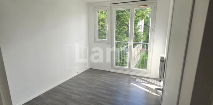 Image 30 sur 30 - Appartement  ·  Location · Villiers Sur Orge (91700) · 3 pièces · 56m²