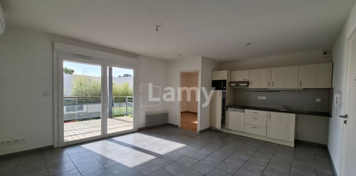 Image 2 sur 11 - Appartement  ·  Location · Agde (34300) · 2 pièces · 42m²