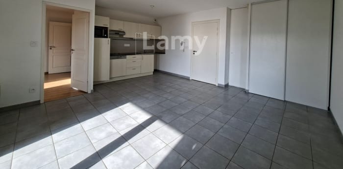 Image 4 sur 11 - Appartement  ·  Location · Agde (34300) · 2 pièces · 42m²