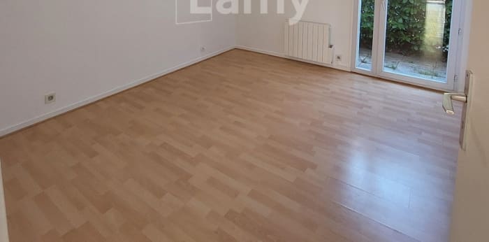 Image 8 sur 9 - Appartement  ·  Location · Grenoble (38100) · 3 pièces · 73m²